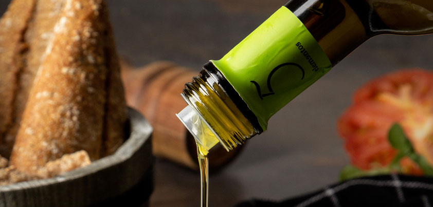 ¿Cuánto aceite de oliva virgen extra debes utilizar en tus platos?