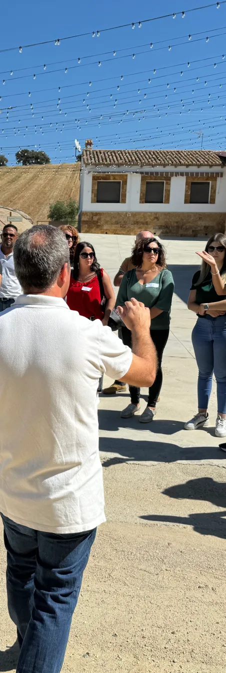 Finca La Pontezuela - De Madrid a la Pontezuela Finca La Pontezuela - De Madrid a la Pontezuela